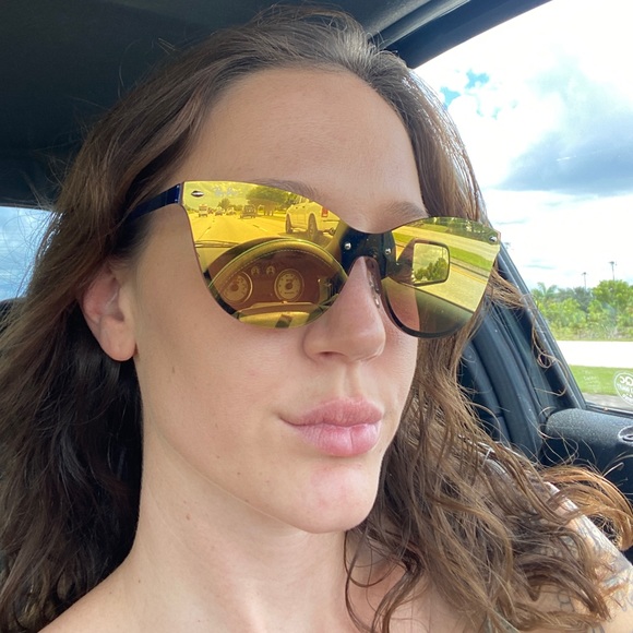 Ray Ban Yellow Cat-Eye Women’s Sunglasses main image 10